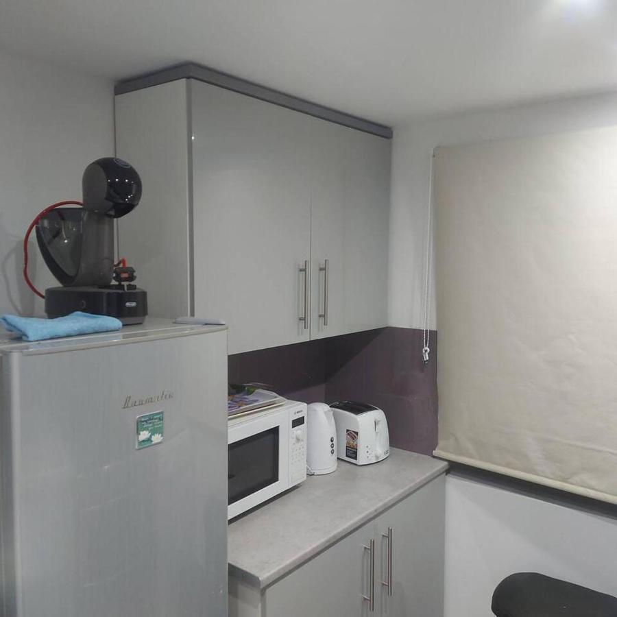 Lovely & Beautiful 2 Bed-Apartment In Borehamwood Ngoại thất bức ảnh